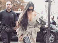 Kim Kardashian odsłoniła biust pod płaszczem